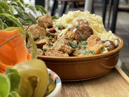 [tochitura mamaliga] Slowly cooked mixed meat stew with polenta -650g